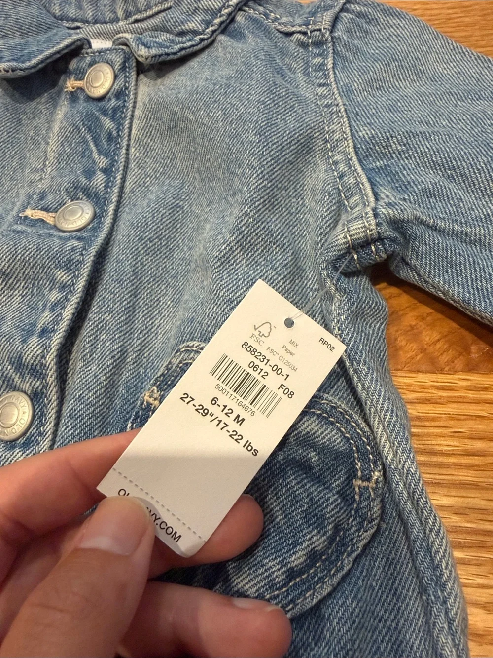 Old navy Baby Girl Jean Jacket with Heart Pockets NWT 6-12 Months
